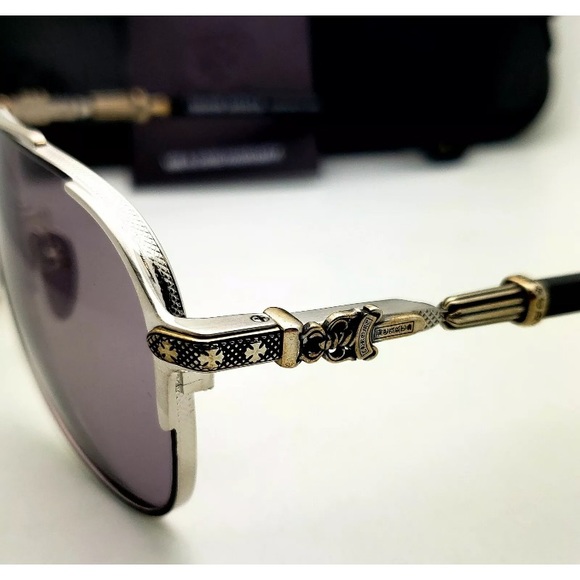 GENUINE DIAMOND accent CHROMED HEART Sunglasses With original case and wipe. - Picture 13 of 15